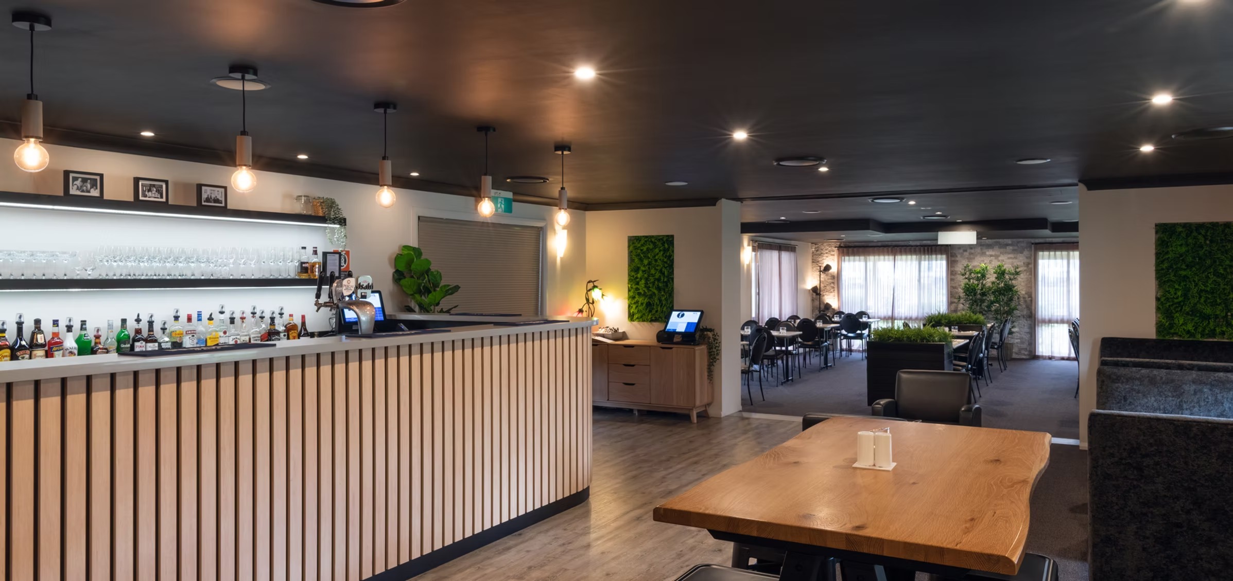 Read more about the article Zig Zag Motel